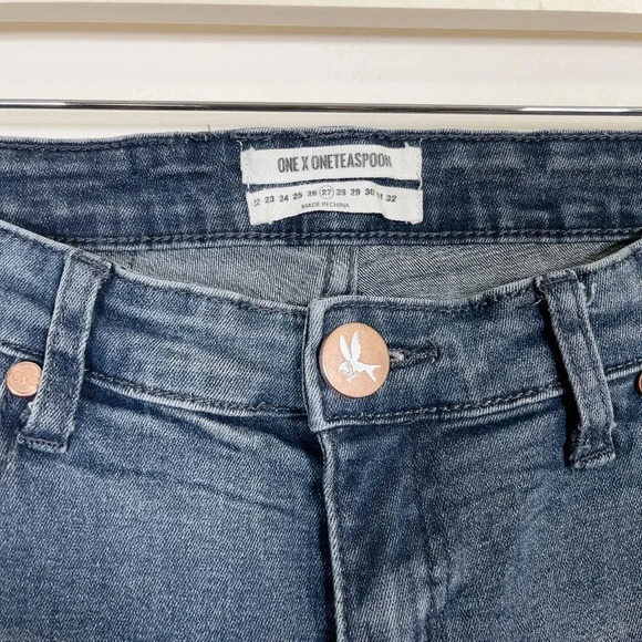 ONE TEASPOON | FREEBIRDS II  DISTRESS DARK WASH ANKLE ZIP JEANS - Picture 7 of 15